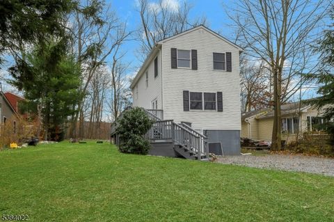 54 Race Track Dr West Milford Twp. NJ 07421