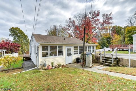 215 Washington Ave Victory Gardens Boro NJ 07801