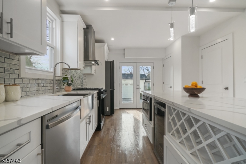 92 Union Ave
