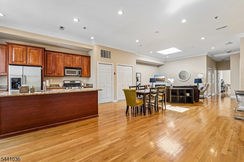 128-130 Jackson St 4A