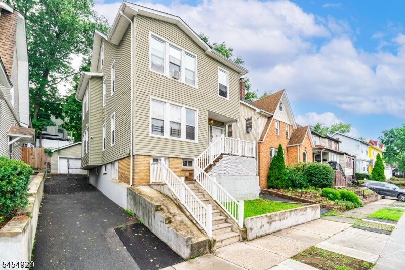 283-285 Smith St