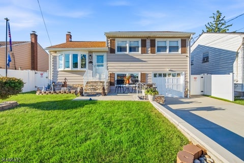 Photo for 8 Oak St