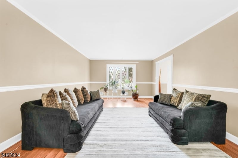 100 Howell Ave