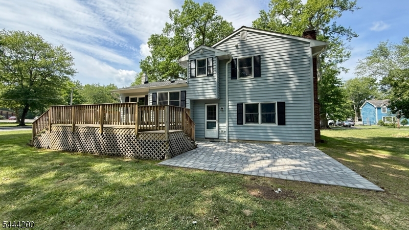 67 Tudor Ln