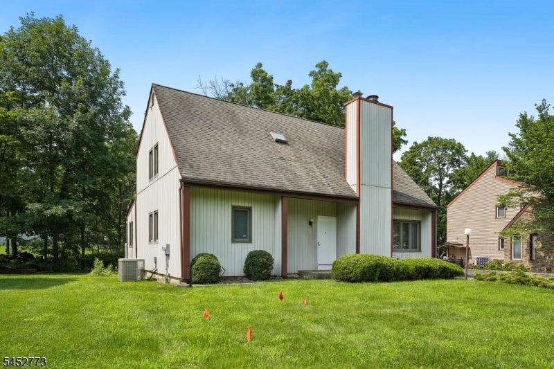 4 Arbor Ct