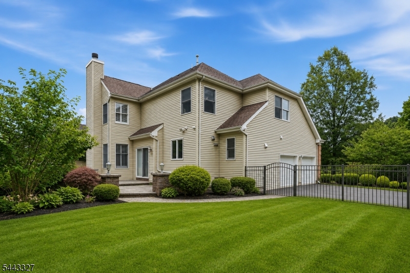 1232 Steeplechase Ct