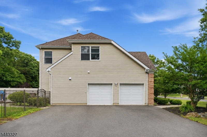 1232 Steeplechase Ct