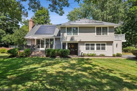 Photo of 9 Westerly Ave, Madison, NJ 07940 (MLS # 3994935)