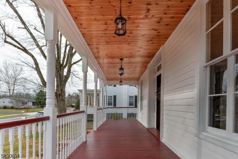 23 Amwell Rd