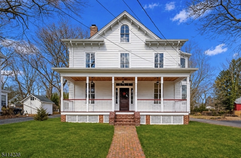 23 Amwell Rd