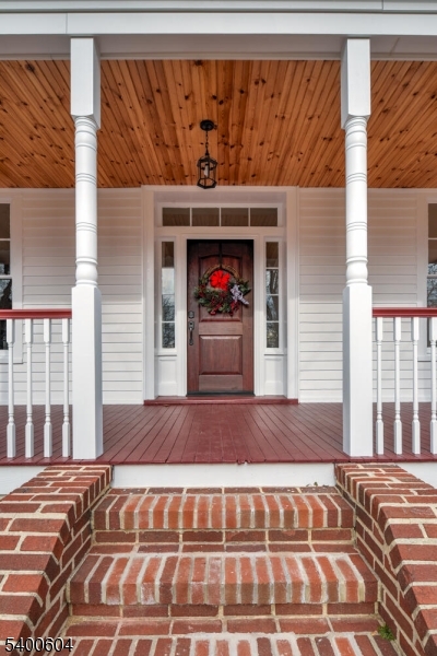 23 Amwell Rd
