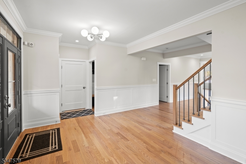 748 Clark St