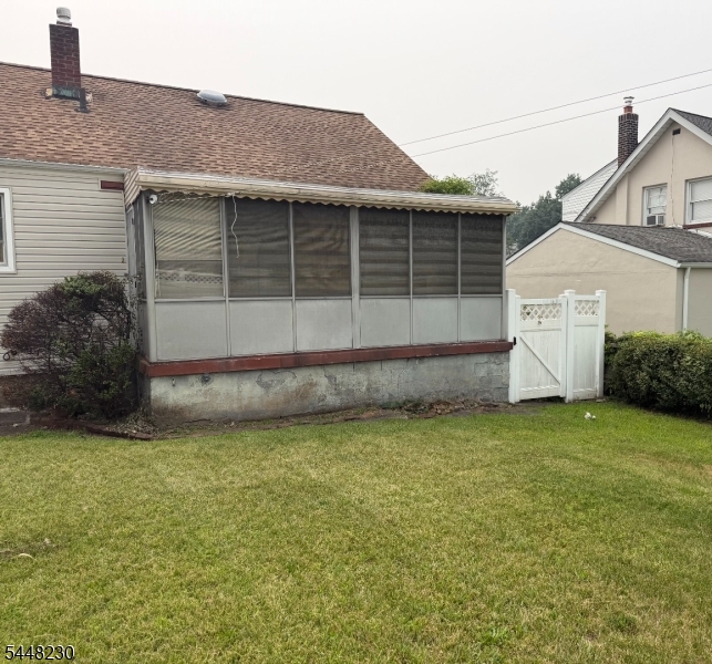 12 Pleasant Ave