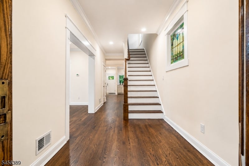 217 E Clay Ave