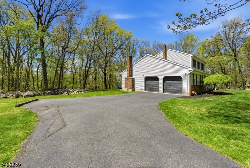 63 Skyline Dr