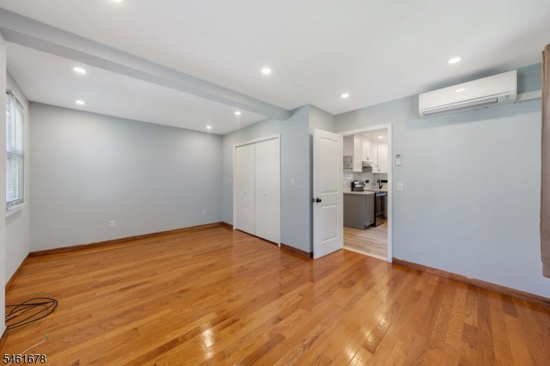 166 Victor St Unit 2