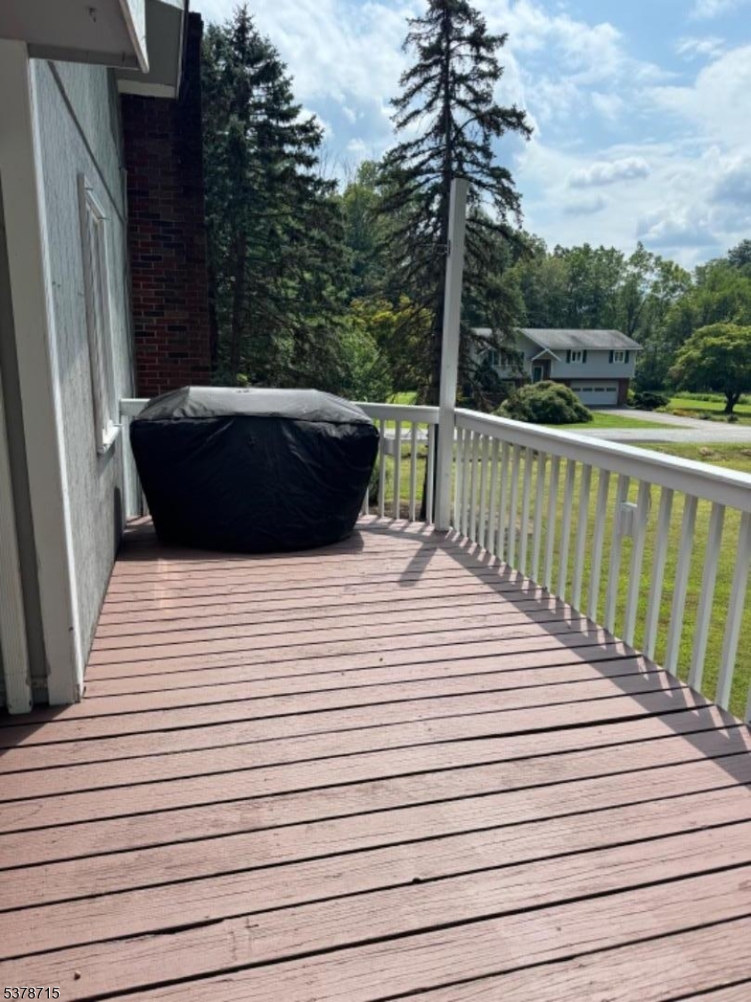 9 Basswood Dr
