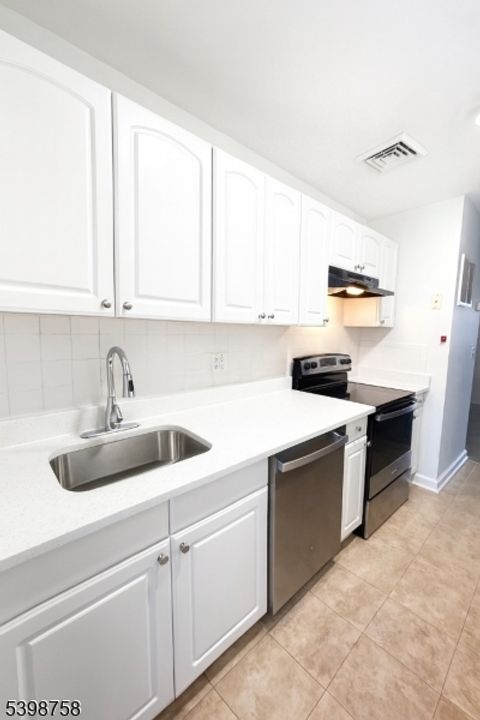 29 Central Ave 1R Madison Boro NJ 07940