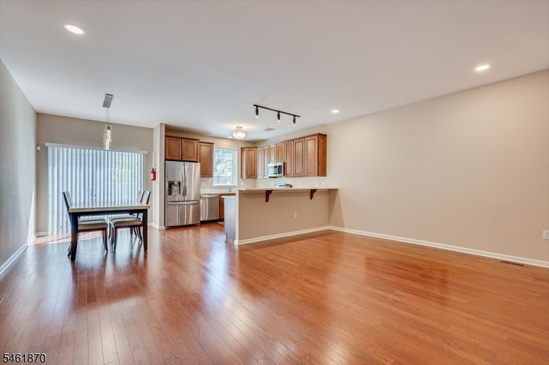 15 Bahr Cir