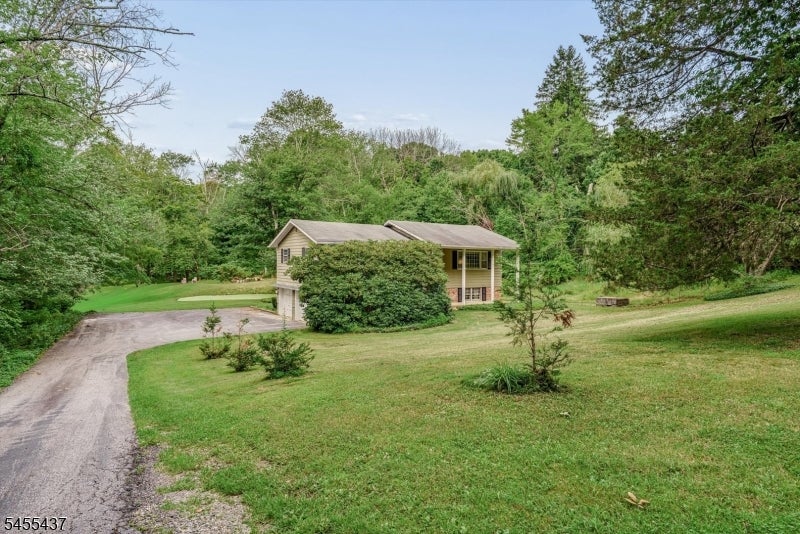 10 Longbridge Rd