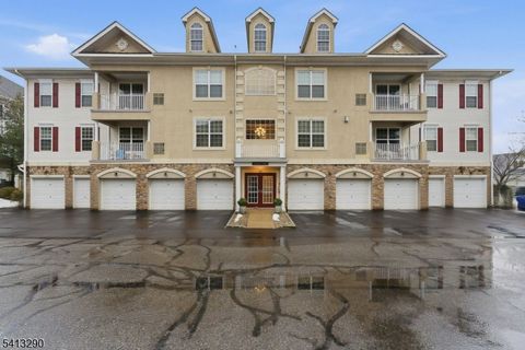 3 Slate Ct Unit C3 C3 Woodland Park NJ 07424