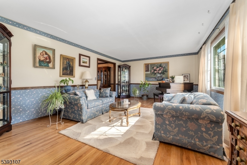 126 Carriage Hill Way