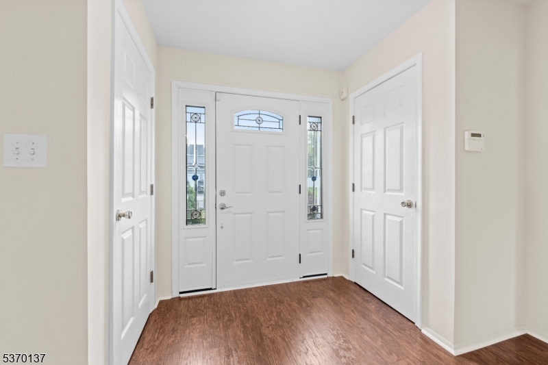96 Lark Dr
