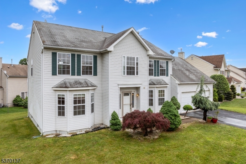 96 Lark Dr