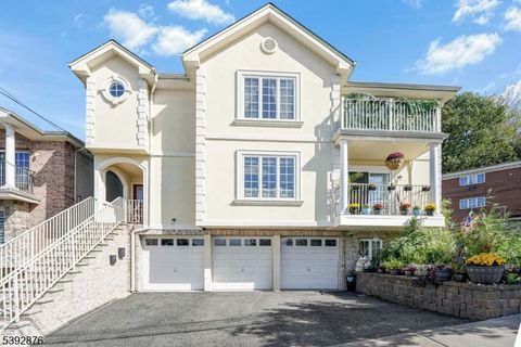 Photo of 615 Prospect Ave, Fairview, NJ 07022 (MLS # 3993891)