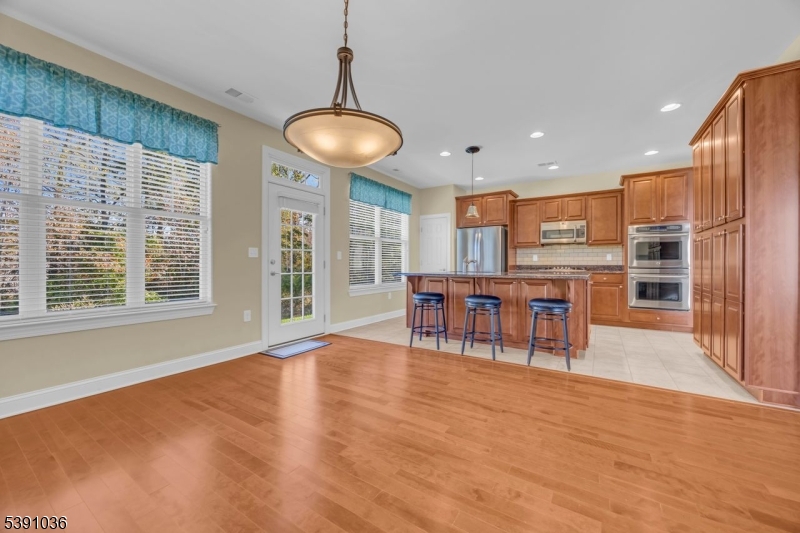 87 Schindler Ct