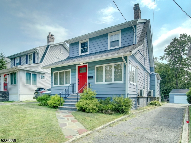 415 Orange Rd