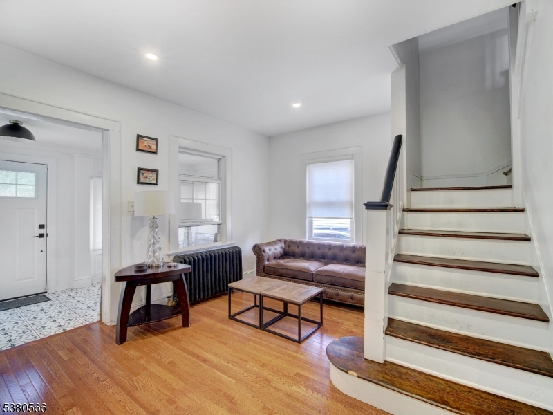 415 Orange Rd