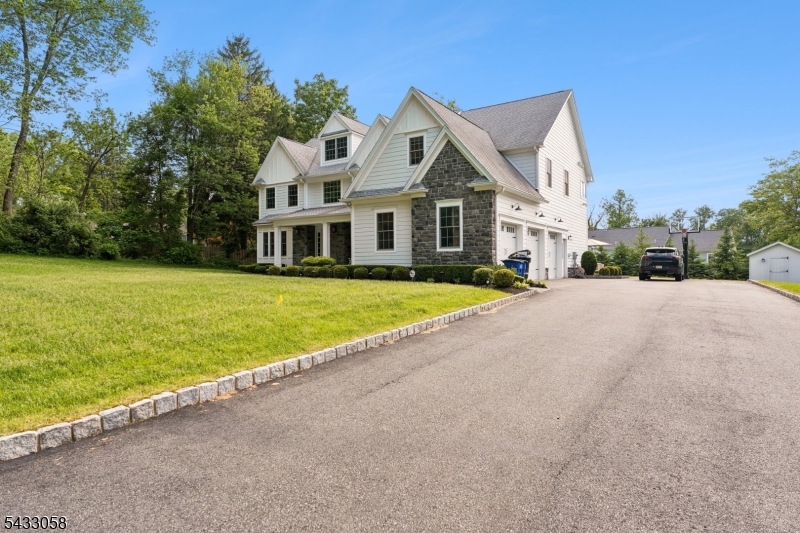 27 Wardle Ave