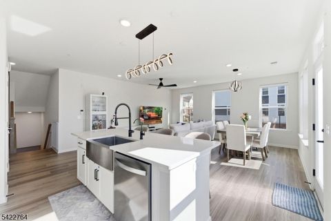 5 Sadie Cir 5201 Union Twp. NJ 07083