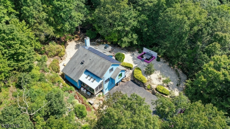 329 Glen Rd