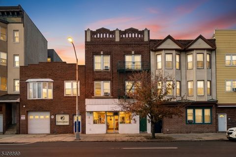 383 Avenue C Bayonne City NJ 07002