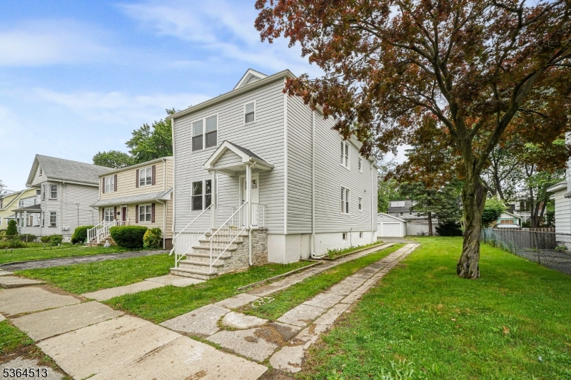 125 Birch St