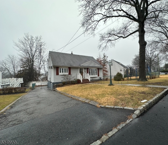31 Phyllis Rd