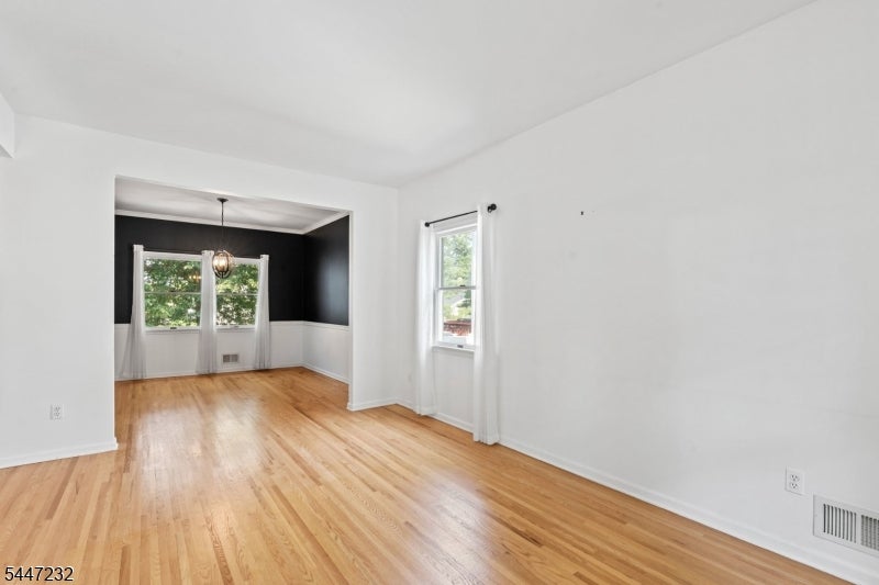 5 Clark Ct