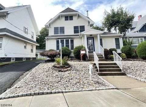 697 Kearny Ave Kearny Town NJ 07032