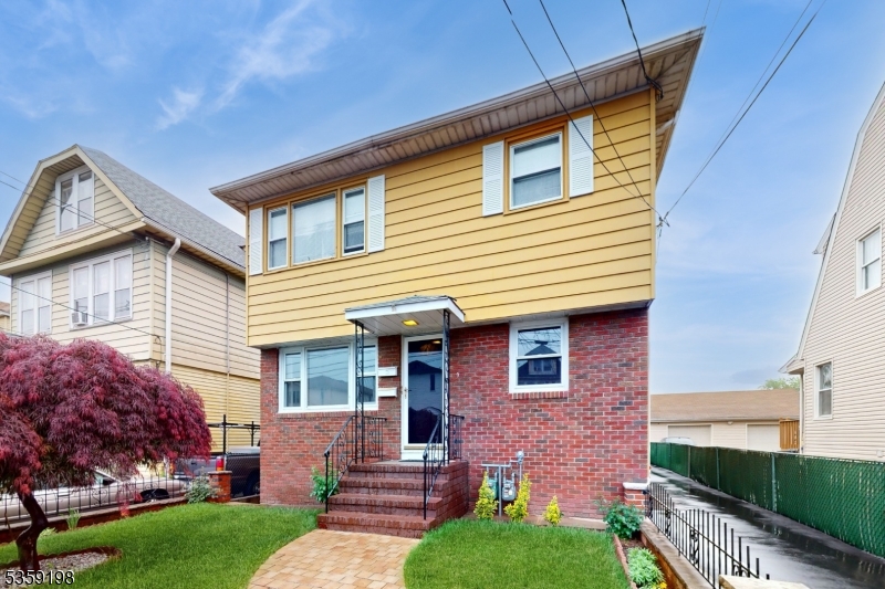 9 Dayton St.