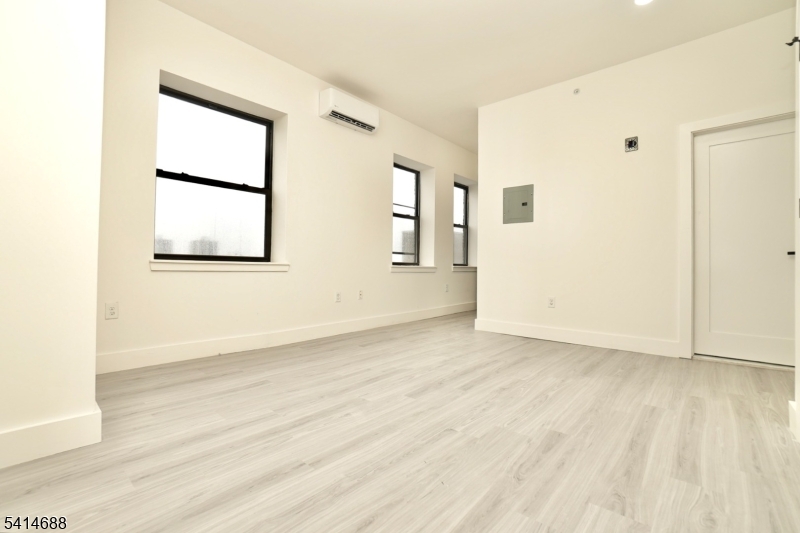 536-540 Central Ave Unit 503 503