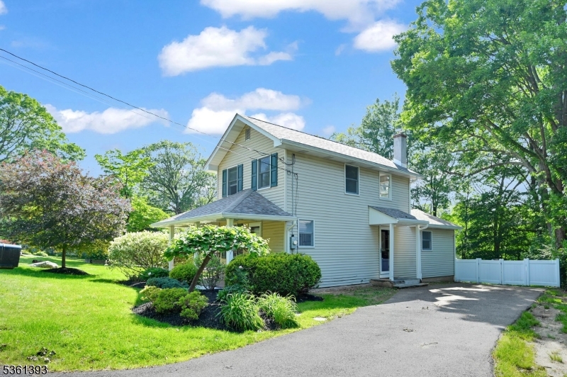 122 Kiel Ave