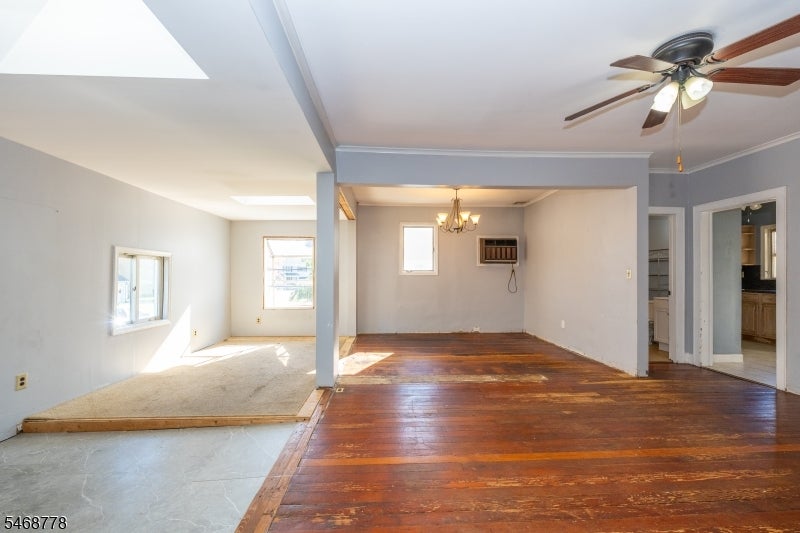 8 Townsend Ave
