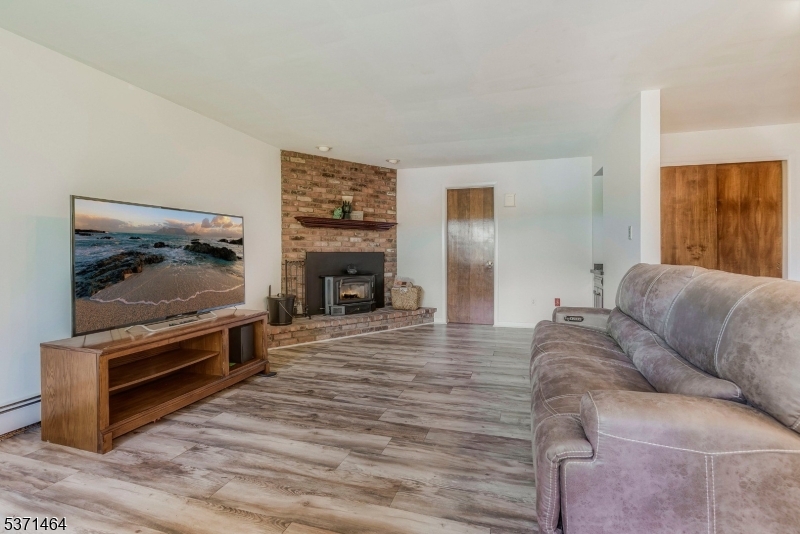 43 Maple Pkwy