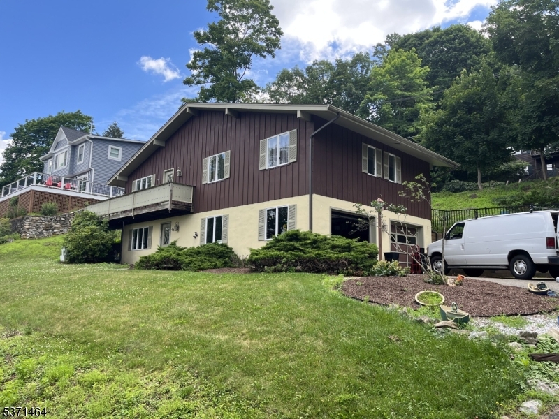 43 Maple Pkwy