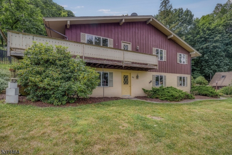 43 Maple Pkwy