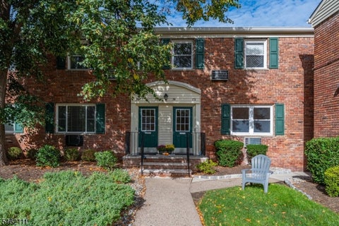 Photo for 79 Roseland Ave 74
