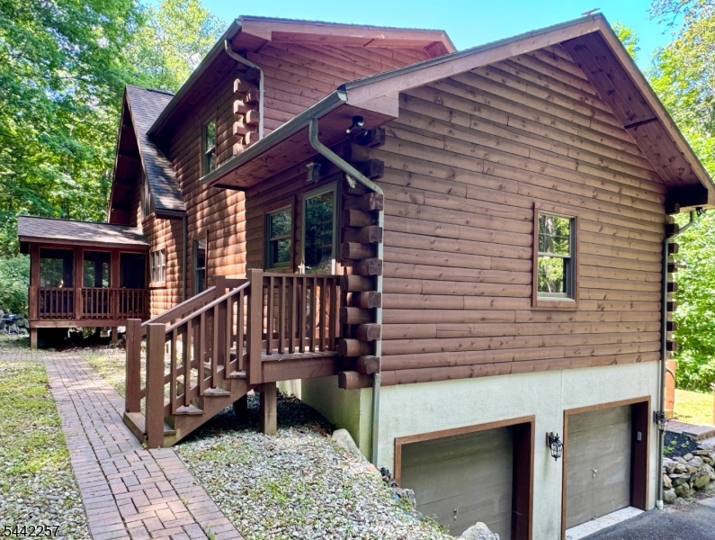 155 Knowlton Rd