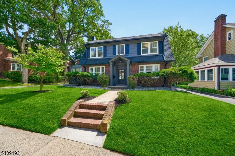 400 Irving Ave